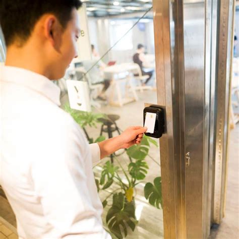 Physical Access Control: smart cards, badges & beyond 